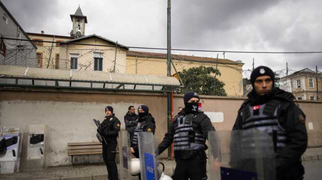 تركيا: مقتل مسلحين اثنين وإصابة خمسة أشخاص في إطلاق نار أمام محكمة بإسطنبول