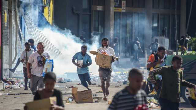 أعمال شغب في بابوا غينيا الجديدة تتسبب بمقتل 15 شخصا