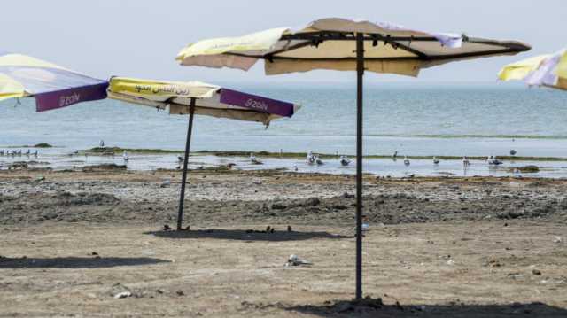الجفاف يحوّل بحيرة الحبانية السياحية في العراق إلى بركة راكدة