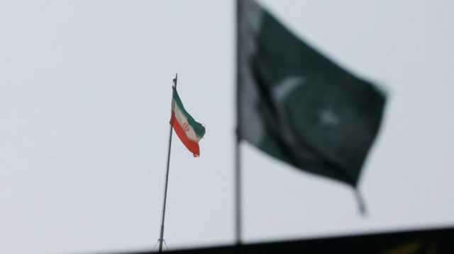 رئيس وزراء باكستان يعقد اجتماعا أمنيا طارئا مع قادة الجيش والاستخبارات في ظل التوتر مع إيران