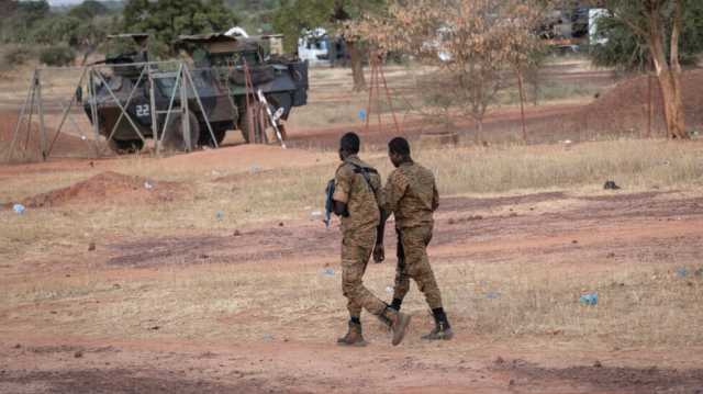 بوركينا فاسو: هجوم نسب لجهاديين يسفر عن مقتل عشرات الجنود والمتطوعين في الجيش
