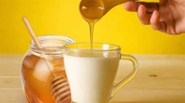 مزيج العسل والحليب.. ما هي إيجابياته وسلبياته؟