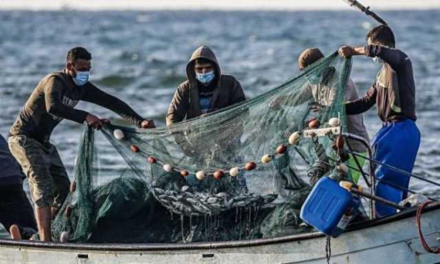 السفاح يروع الصيادين بشواطئ الشمال