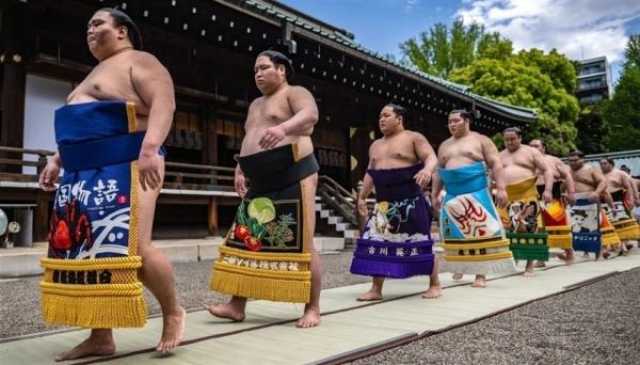 اليابان .. مسابقة كبرى لمصارعة السومو التقليدي تسبب حيرة شركات الطيران