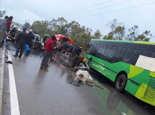 مصرع أربعة أشخاص وإصابة آخرين في حادثة سير مروعة بين بنسليمان والمحمدية