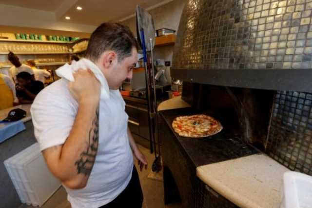 نابولي تمنع افتتاح مطاعم بيتزا وحانات جديدة لمدة ثلاث سنوات
