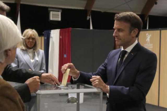 الرئيس ماكرون يقرر حل البرلمان الفرنسي ويدعو لانتخابات تشريعية جديدة