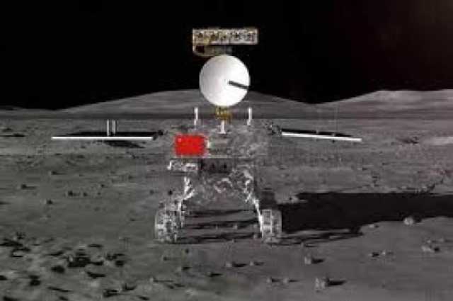 الصين أول دولة في العالم ترفع علمها على الجانب المُظلم من القمر