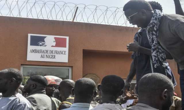 سفير فرنسا يغادر النيجر بعد قرار المجلس العسكري بطرده