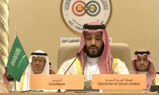 الأولى بعد جفاء وغياب.. ولي العهد السعودي يستقبل رئيس الإمارات بالرياض (فيديو)