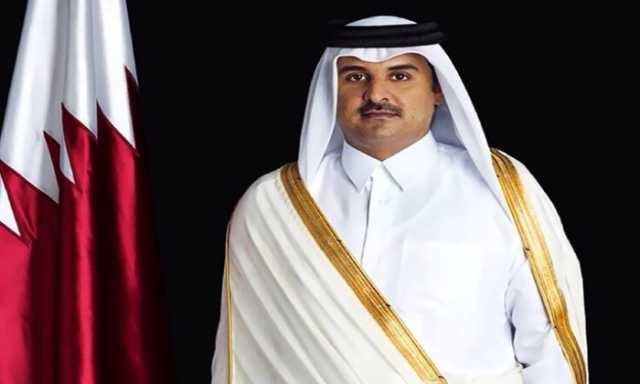 قبيل القمة العربية.. أمير قطر يصل العاصمة المصرية