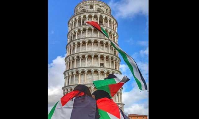 إيطاليا.. رفع علم ضخم لـفلسطين على برج بيزا المائل