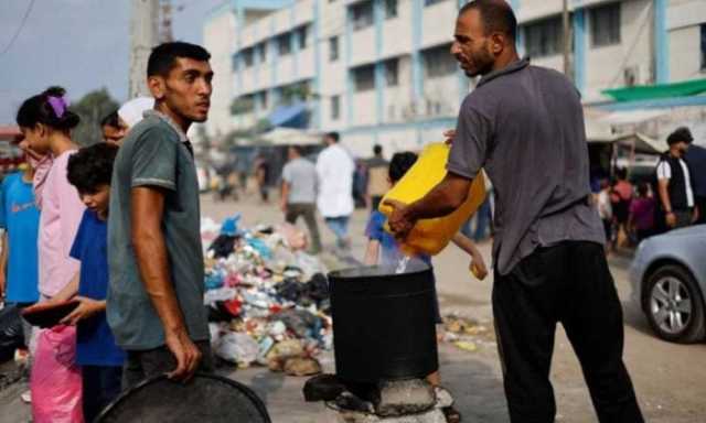 انعدام الغاز والكهرباء يجبر أهالي غزة نحو مواقد الحطب وحرق الملابس