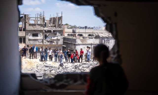 ف. تايمز: أهالي غزة لا يريدون النزوح لمصر.. لكن الاختيار بين النكبة الثانية والموت المحتوم صعب