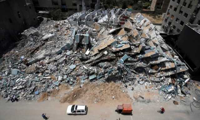 الجارديان: لهذه الأسباب تستهدف إسرائيل البنية التحتية والمدنيين في غزة 