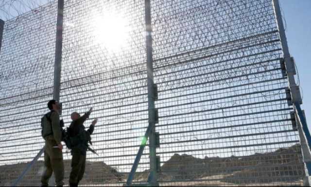صحيفة عبرية: مصر وإسرائيل تبحثان إقامة جدار عازل مع غزة