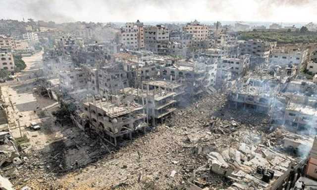 تقرير: قنابل إسرائيل على سكان غزة تقتل وتجرح على بعد 1000 قدم