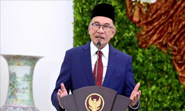 رئيس وزراء ماليزيا ينتقد الصمت الغربي حيال المجازر الإسرائيلية