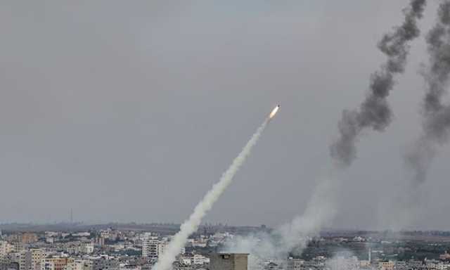 ردا على المجازر الإسرائيلية.. القسام تعلن استهداف تل أبيب برشقة صاروخية ( فيديو)