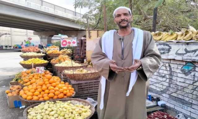 رجل أعمال يكافي بائع البرتقال المصري صاحب واقعة قافلة غزة.. ماذا قدم له؟