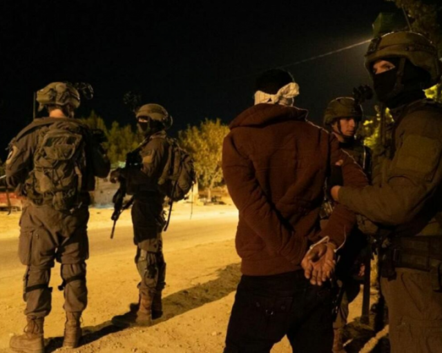 الاحتلال يشن حملة اعتقالات في أنحاء القدس والضفة الغربية
