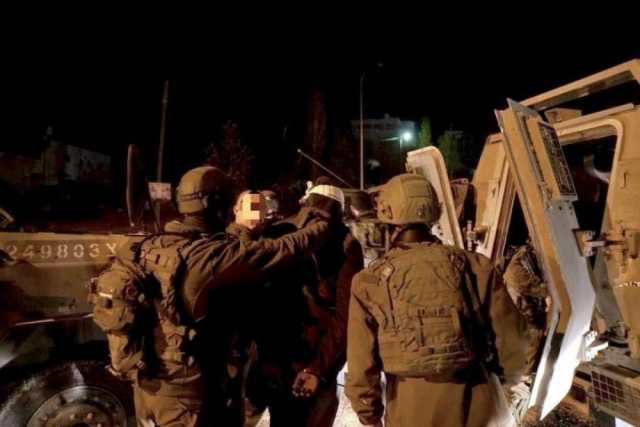 الاحتلال يعتقل 5 شبان من نابلس