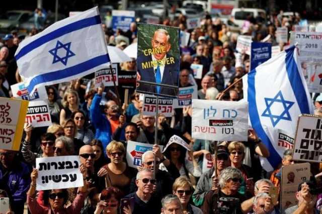 آلاف المتظاهرين الإسرائيليين يطالبون بإبرام صفقة تبادل أسرى فورا
