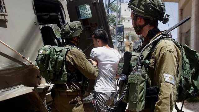 قوات الاحتلال تعتقل أربعة أشقاء من طولكرم