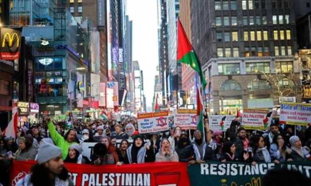 مئات الآلاف يشاركون في مسيرة مناصرة للفلسطينيين في لندن