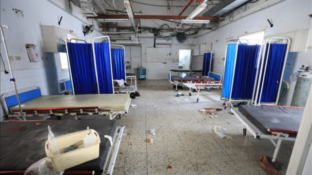  الهلال الأحمر تعلن خروج جميع نقاطها الطبية عن الخدمة بمدينة غزة