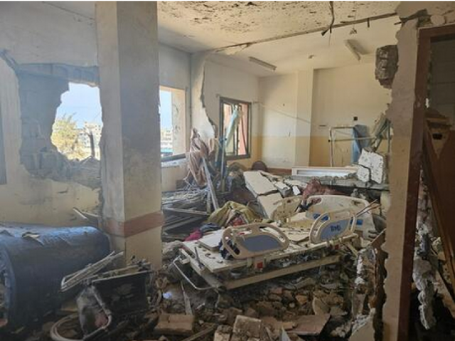  أطباء بلا حدود تحذر من توقف الرعاية بمستشفى ناصر جنوبي قطاع غزة