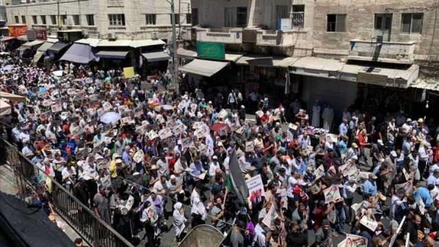 مئات الأردنيين يشاركون في مسيرة مطالبة بوقف الحرب على غزة
