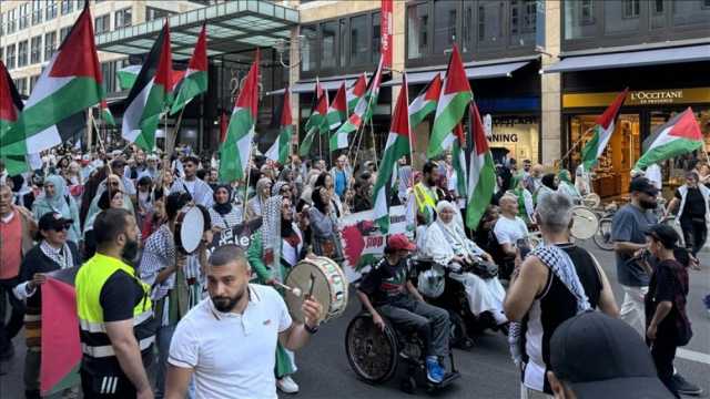 برلين.. تدخل عنيف من الشرطة لمتظاهرين تضامنا مع فلسطين