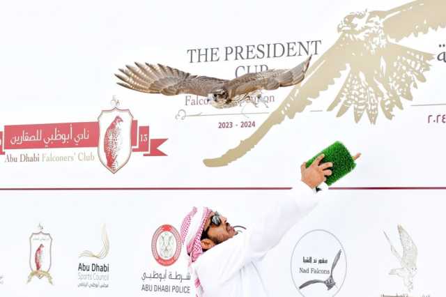 كأس رئيس الدولة للصيد بالصقور.. فريق دبي يحرز رمز “القرموشة” فرخ للعامة المفتوح