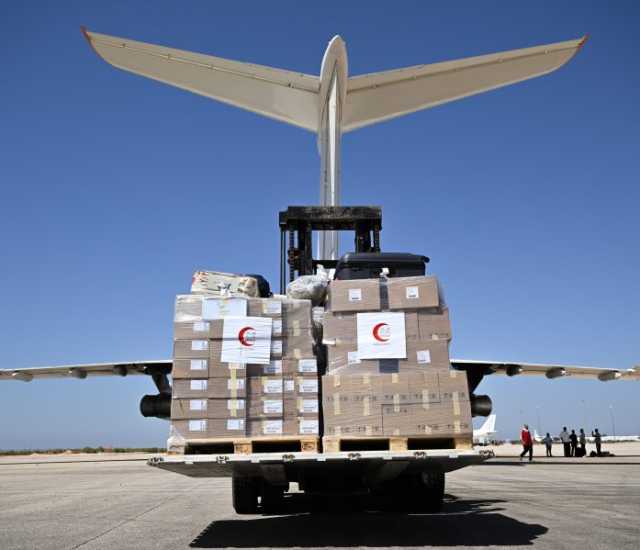 خلال 11 يوما .. 622 طن مساعدات إغاثية وإنسانية من الإمارات إلى ليبيا نقلتها 28 طائرة واستفاد منها 6386 أسرة