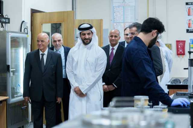 سلطان بن أحمد القاسمي يدشن عدداً من المختبرات العلمية الجديدة بجامعة الشارقة