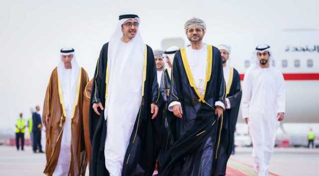 عبدالله بن زايد يصل مسقط للمشاركة في الاجتماع الاستثنائي لمجلس التعاون الخليجي على المستوى الوزاري