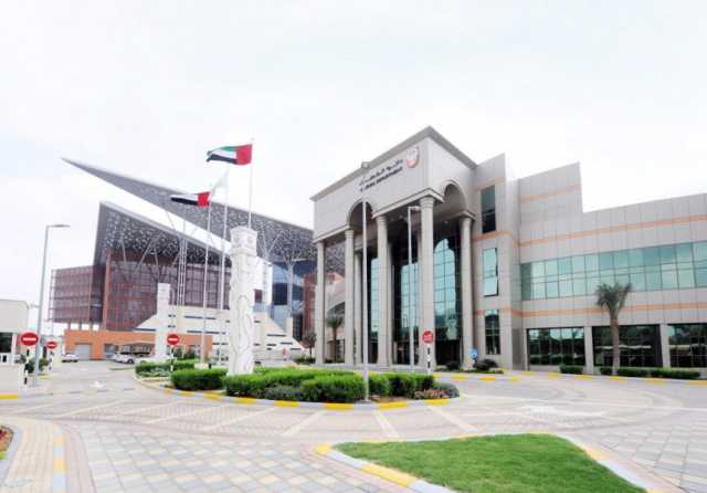 دائرة القضاء وشرطة أبوظبي تناقشان الإجراءات التنفيذية لنقل مهام إدارة المنشآت العقابية والإصلاحية