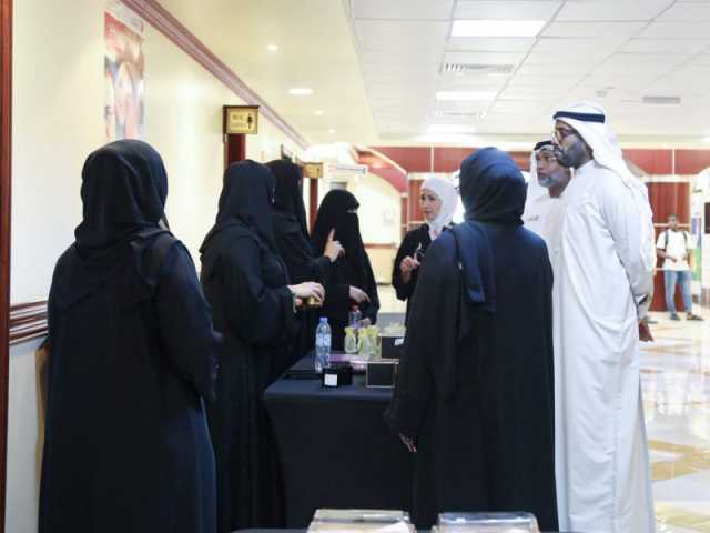 محاكم دبي تبرز ابداع أصحاب الهمم في معرض استثنائي
