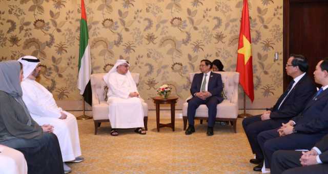 عبد الرحمن العور يبحث مع رئيس وزراء فيتنام تعزيز آفاق التعاون