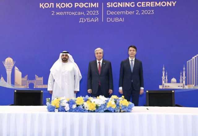 “الإمارات للطاقة النووية” توقع عقداً تجارياً مع ” كازاتومبروم” الكازاخستانية