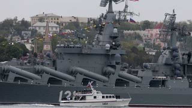 لندن تؤكد استهداف روسيا سفينة شحن في البحر الأسود