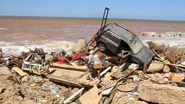 فيضانات ليبيا: فرق الإنقاذ المصرية تنتشل بعض الجثث في مدينة درنة