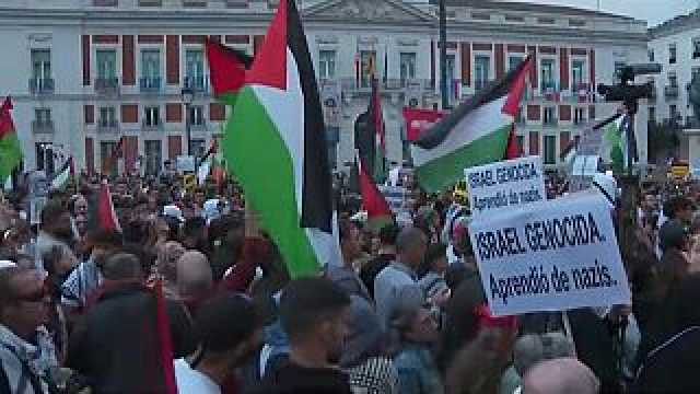 شاهد: مظاهرات تضامنية حاشدة في مدريد تطالب بوقف الحرب ضد المدنيين في غزة