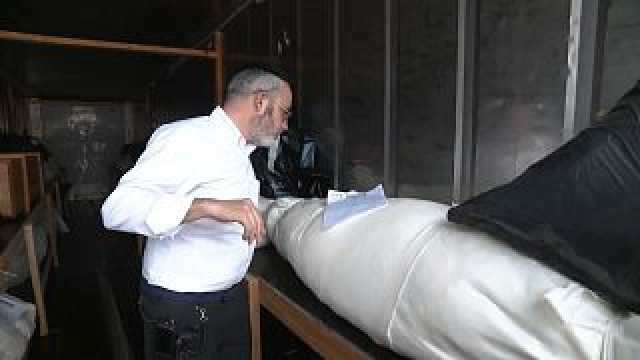 شاهد: مركز إسرائيلي للطب العدلي يعرض جثث ضحايا هجوم حماس
