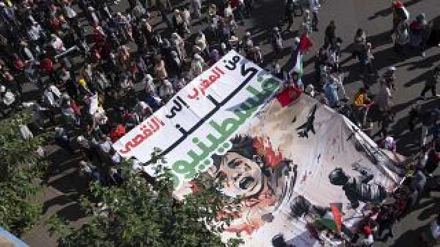 'لا للتطبيع'.. مسيرة حاشدة في الدار البيضاء تضامنا مع غزة وضد القصف الإسرائيلي