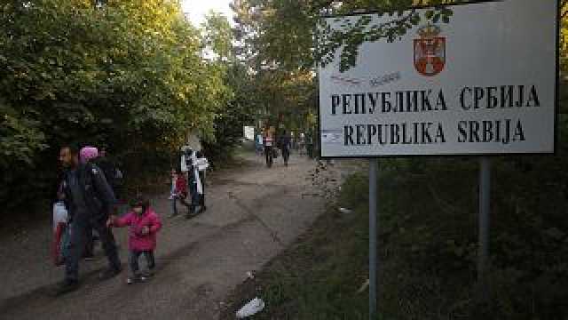 بعد إطلاق نار على حدودها.. صربيا تضبط آلاف المهاجرين غير النظاميين