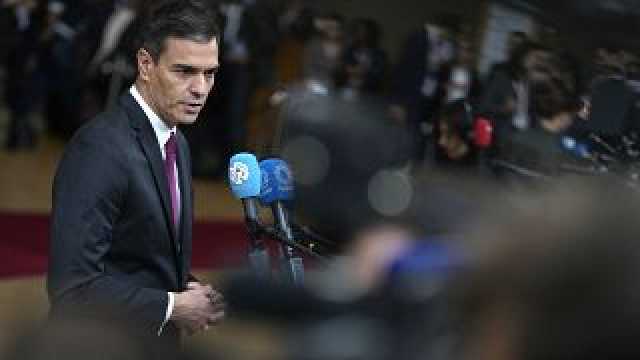 في صفقة مثيرة.. رئيس وزراء إسبانيا يعرض العفو على الانفصاليين الكاتالونيين مقابل البقاء في منصبه