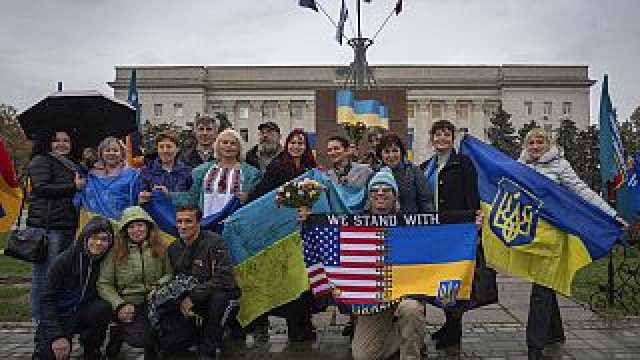 'هذه المعركة تعزز ثقتنا بقواتنا'.. زيلينسكي يحتفل بذكرى تحرير أوكرانيا لخيرسون