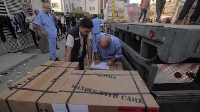 فيديو: لحظات دخول 40 شاحنة لأول مستشفى ميداني أردني في القطاع عبر معبر رفح